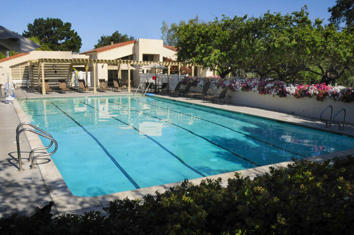 Vineyard Center pool