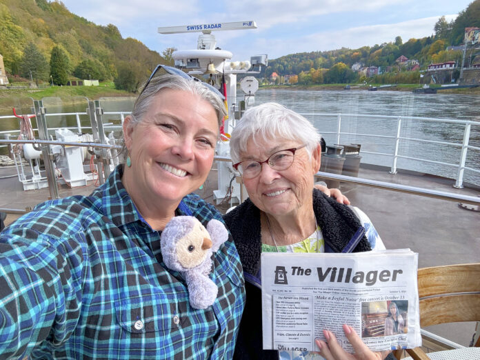 Betty Olsen and daughter