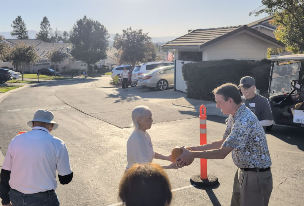 Pumpkin handoff