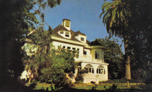 The Lomas Azules mansion