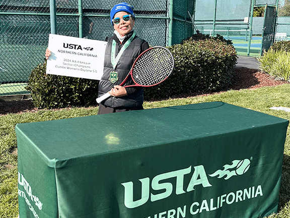 Lolivic Shaw winning USTA sectionals with Almaden’s 40+ women's 5.5 league.