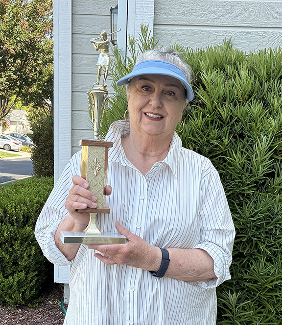 Tricia Hardt, gross winner of Shoni Captain’s Trophy.